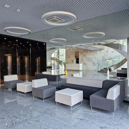 Apartamenty Wola Tower Na Prymasa - Z Widokiem Na City Варшава Екстериор снимка