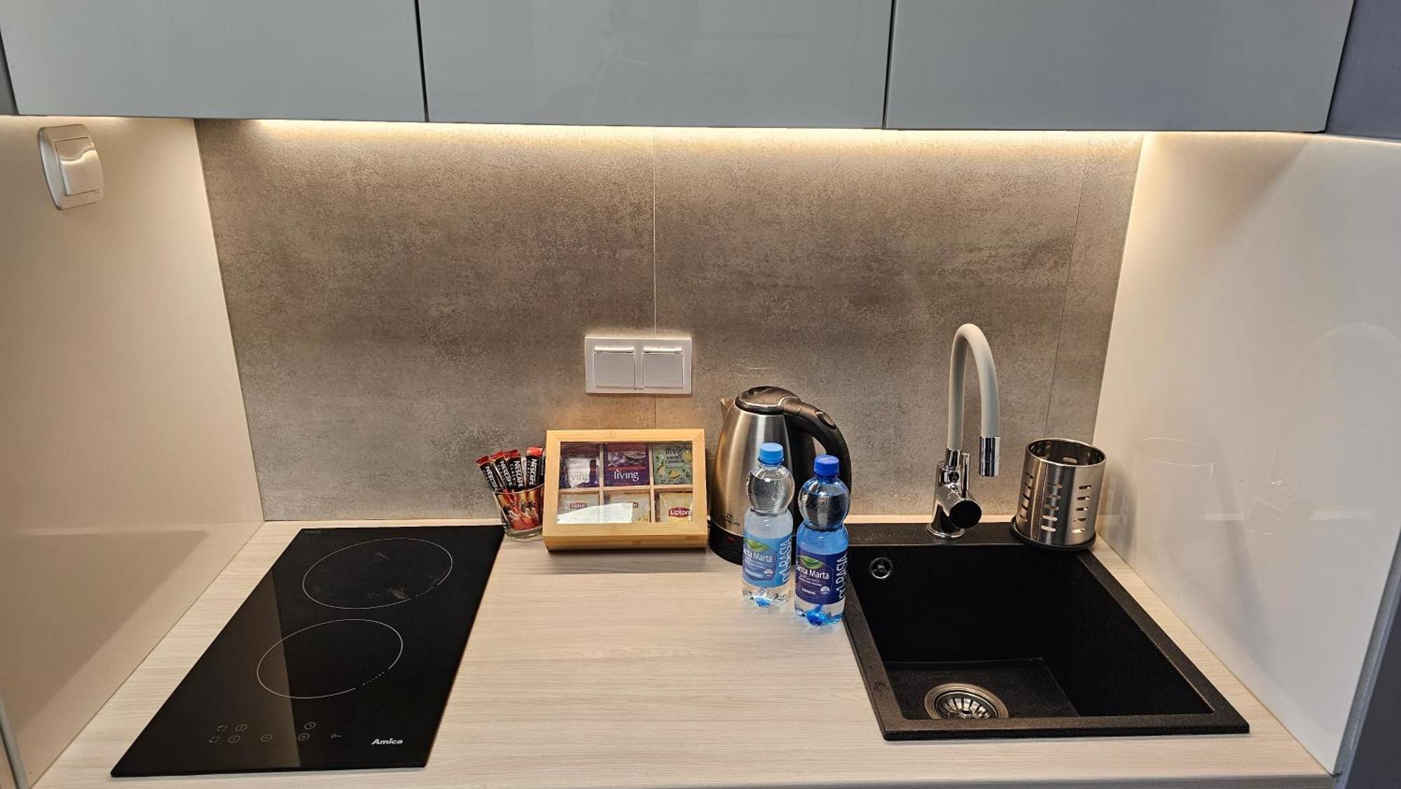Apartamenty Wola Tower Na Prymasa - Z Widokiem Na City Варшава Екстериор снимка