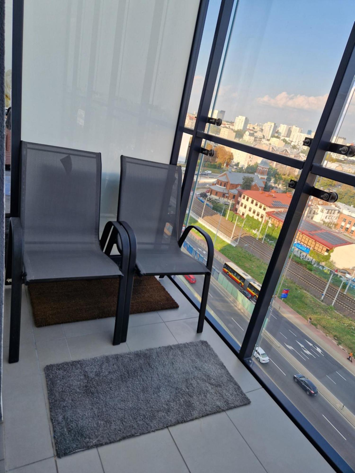 Apartamenty Wola Tower Na Prymasa - Z Widokiem Na City Варшава Екстериор снимка